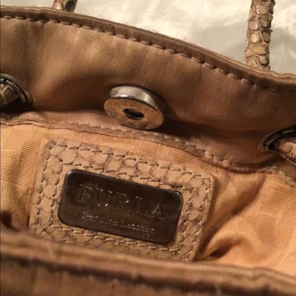 Handbag - Picture 3 of 7
